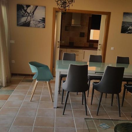 Beautiful, Spacious Villa, Heated Pool, Sleeps Eight, With Quality Furnishings Caleta De Fuste Kültér fotó