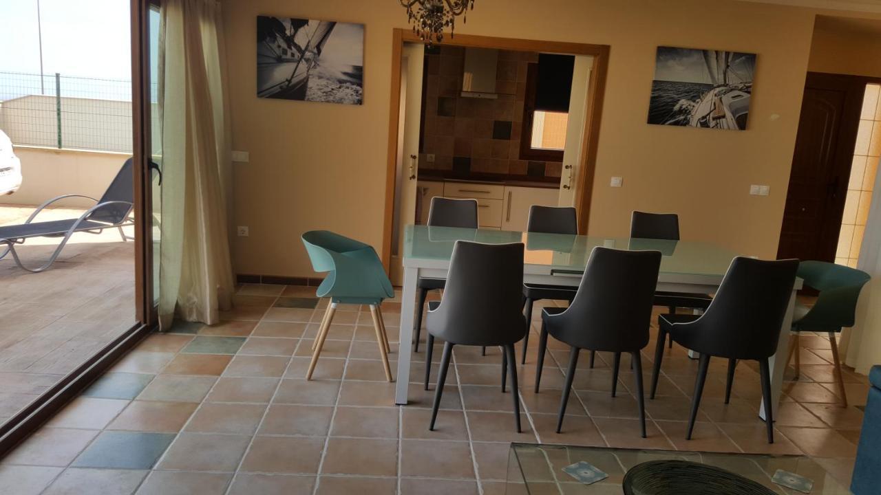 Beautiful, Spacious Villa, Heated Pool, Sleeps Eight, With Quality Furnishings Caleta De Fuste Kültér fotó