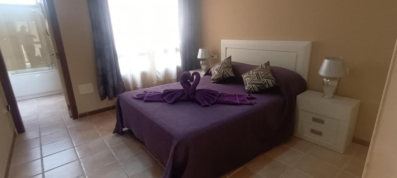 Beautiful, Spacious Villa, Heated Pool, Sleeps Eight, With Quality Furnishings Caleta De Fuste Kültér fotó