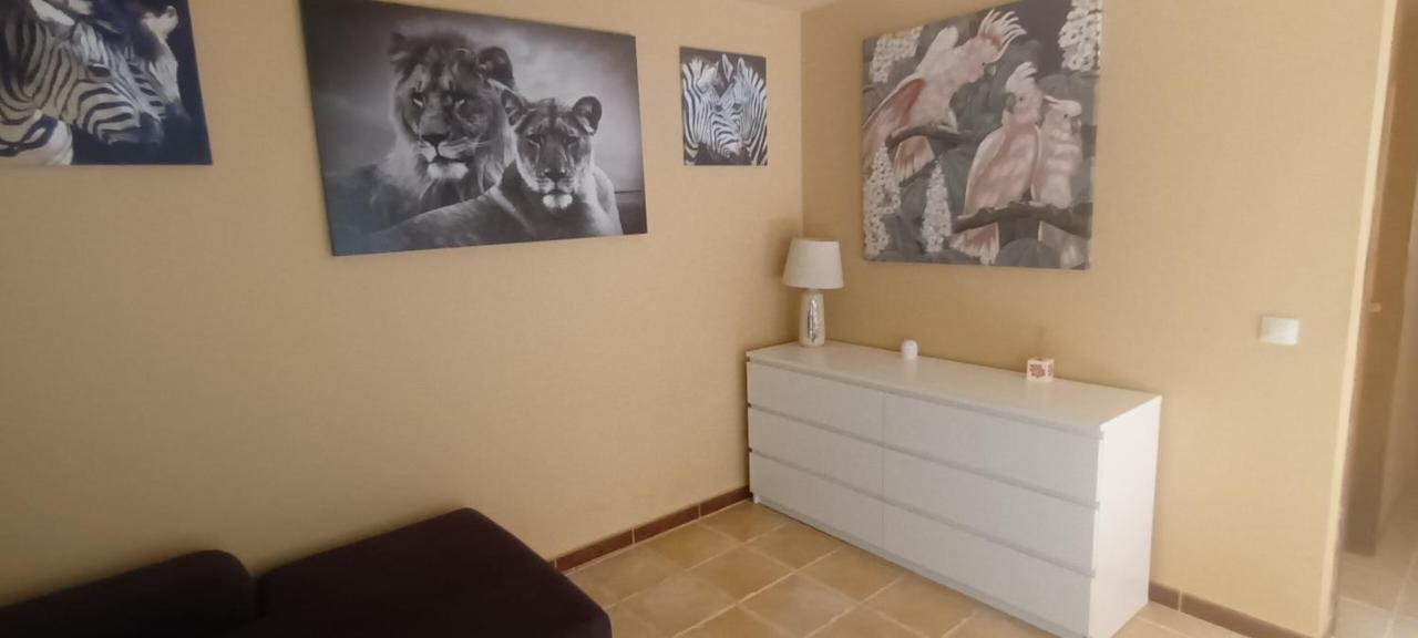 Beautiful, Spacious Villa, Heated Pool, Sleeps Eight, With Quality Furnishings Caleta De Fuste Kültér fotó