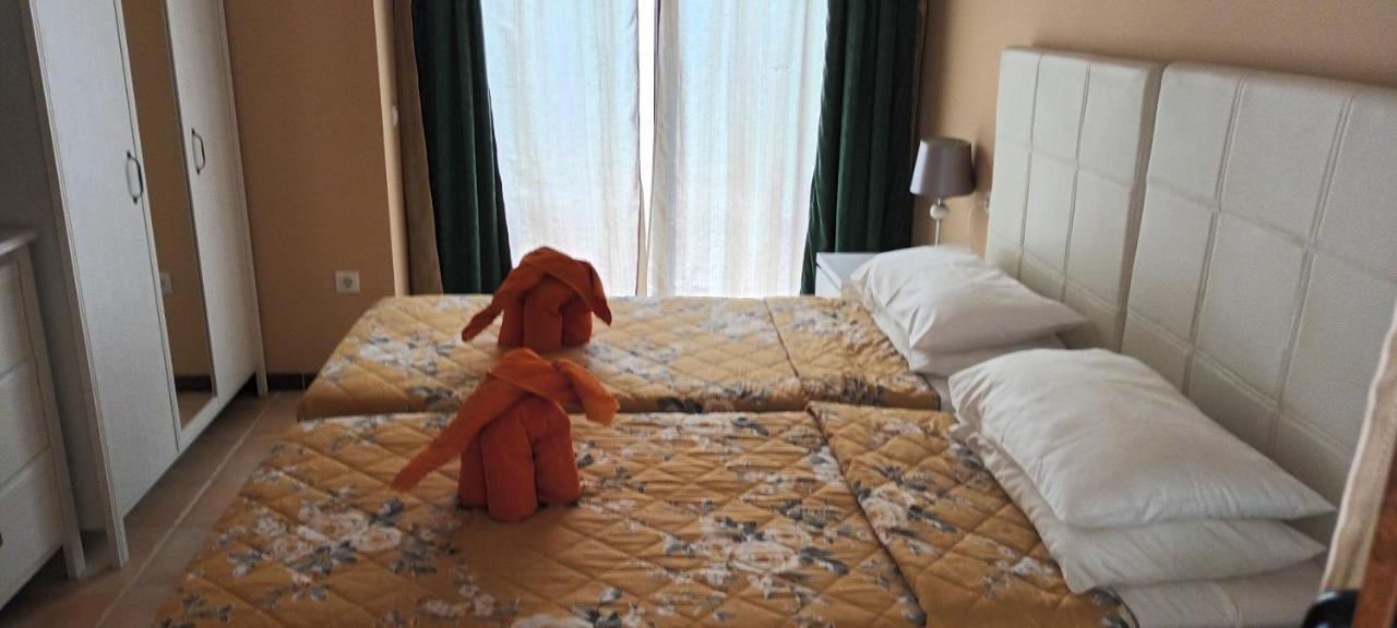 Beautiful, Spacious Villa, Heated Pool, Sleeps Eight, With Quality Furnishings Caleta De Fuste Kültér fotó